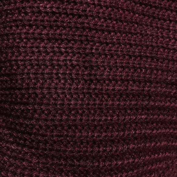 Ruby // Cutout Neck Detail Sweater - Picture 6 of 6